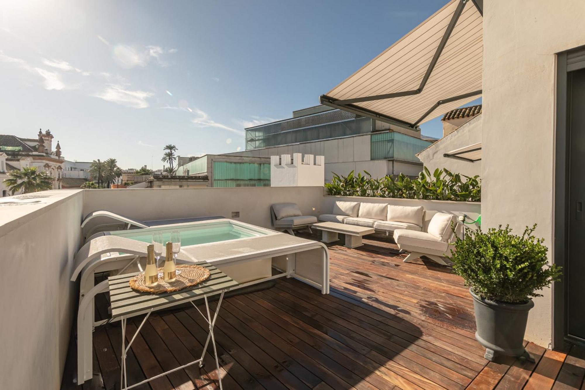Green-Apartments Reales Atarazanas Suites Sevilla Exterior foto